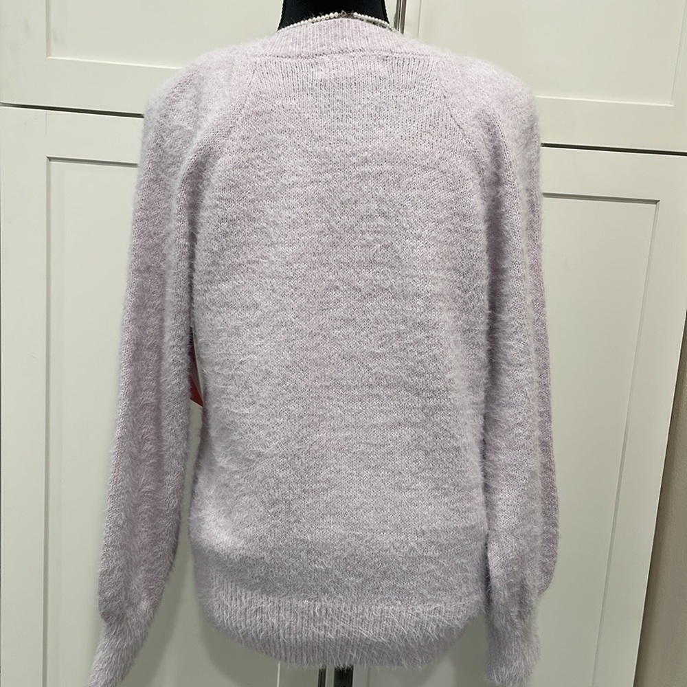Soft fuzzy 2-piece sweater top - Picture 4 of 6